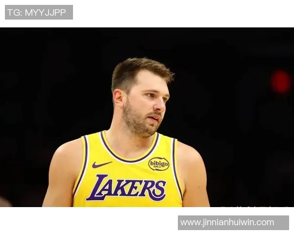 东契奇本赛季场均35分创历史新高仅次于五大传奇与乔丹科比 东契奇本赛季场均35分创历史新高仅次于五大传奇与乔丹科比